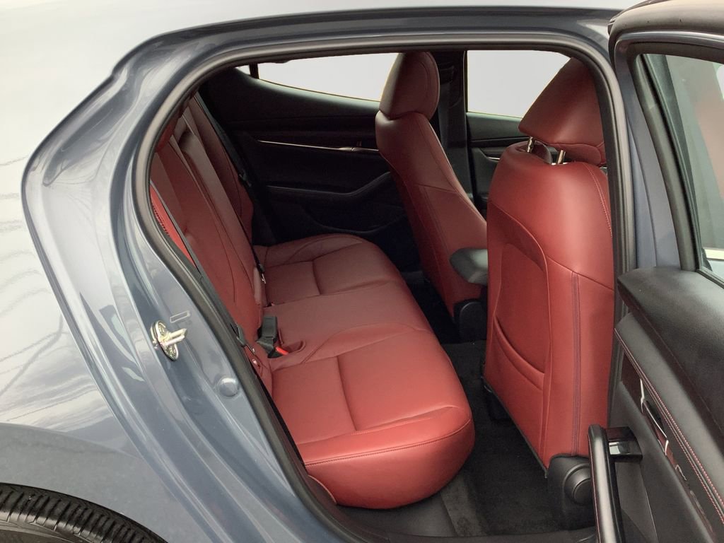 Used 2023 MAZDA MAZDA3 s image 13