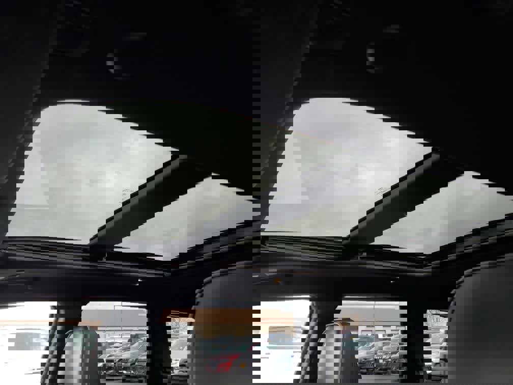 Used 2020 Jeep Grand Cherokee Overland image 15