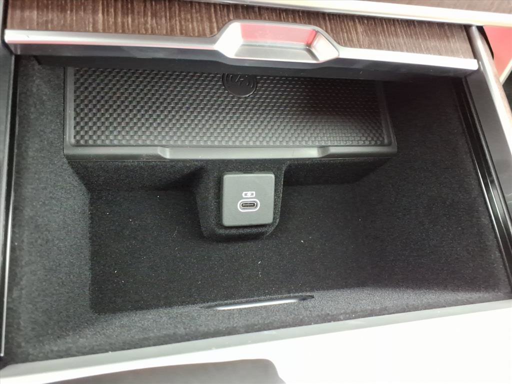 New 2025 Land Rover Range Rover Long Wheelbase SE image 20