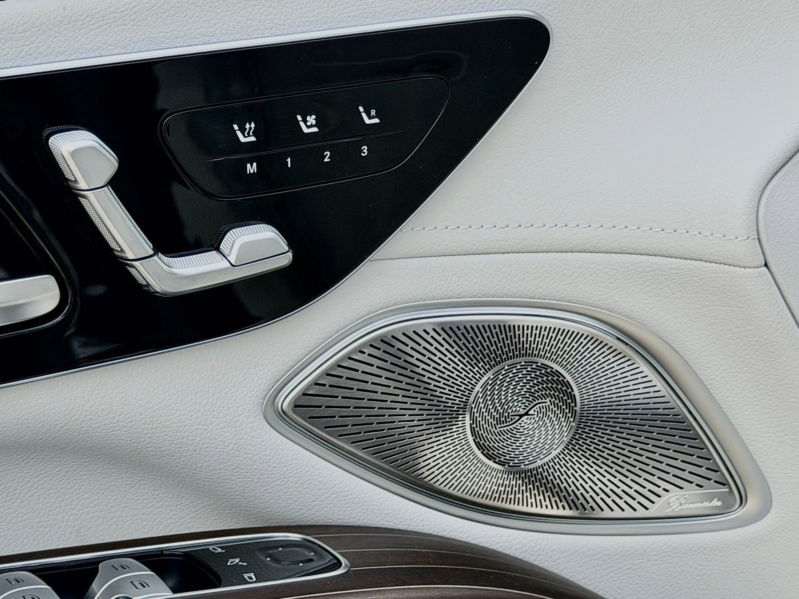 New 2026 Mercedes-Benz EQS 400 4MATIC SUV image 20