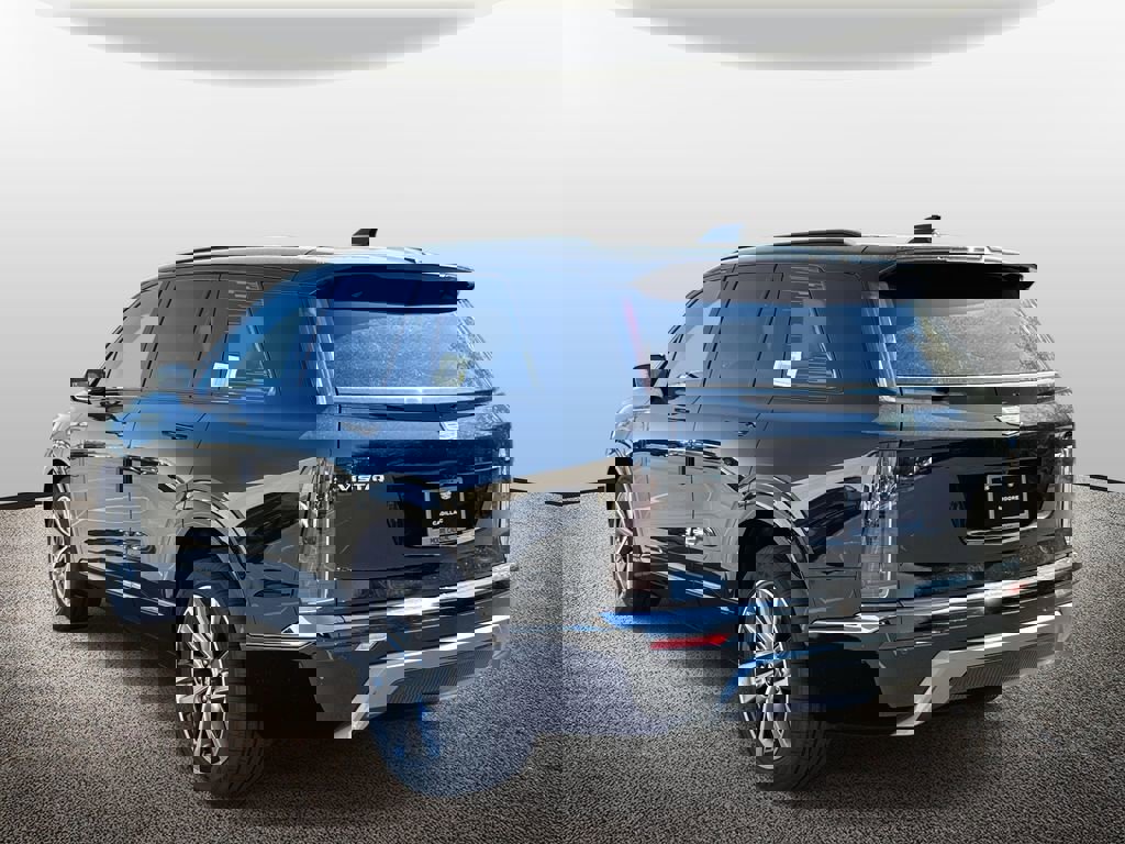 New 2026 Cadillac Vistiq Sport image 5