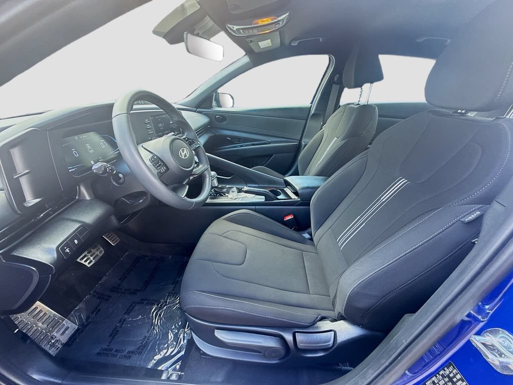 Used 2026 Hyundai Elantra Sport FWD image 16