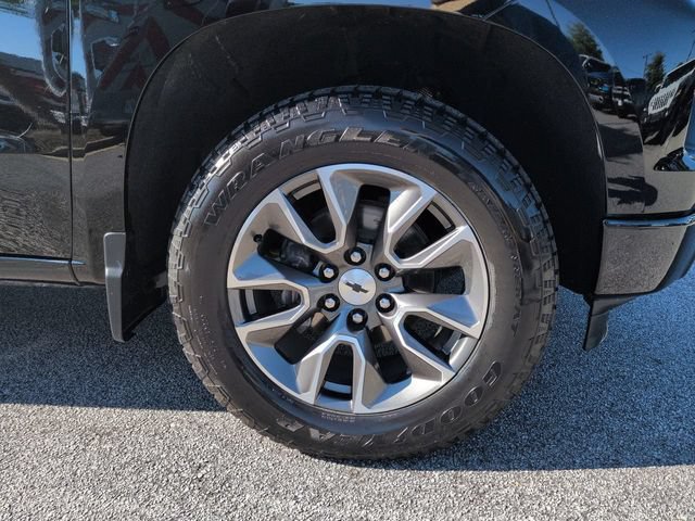 Used 2024 Chevrolet Silverado 1500 RST w/ Convenience Package II AWD/4WD image 10