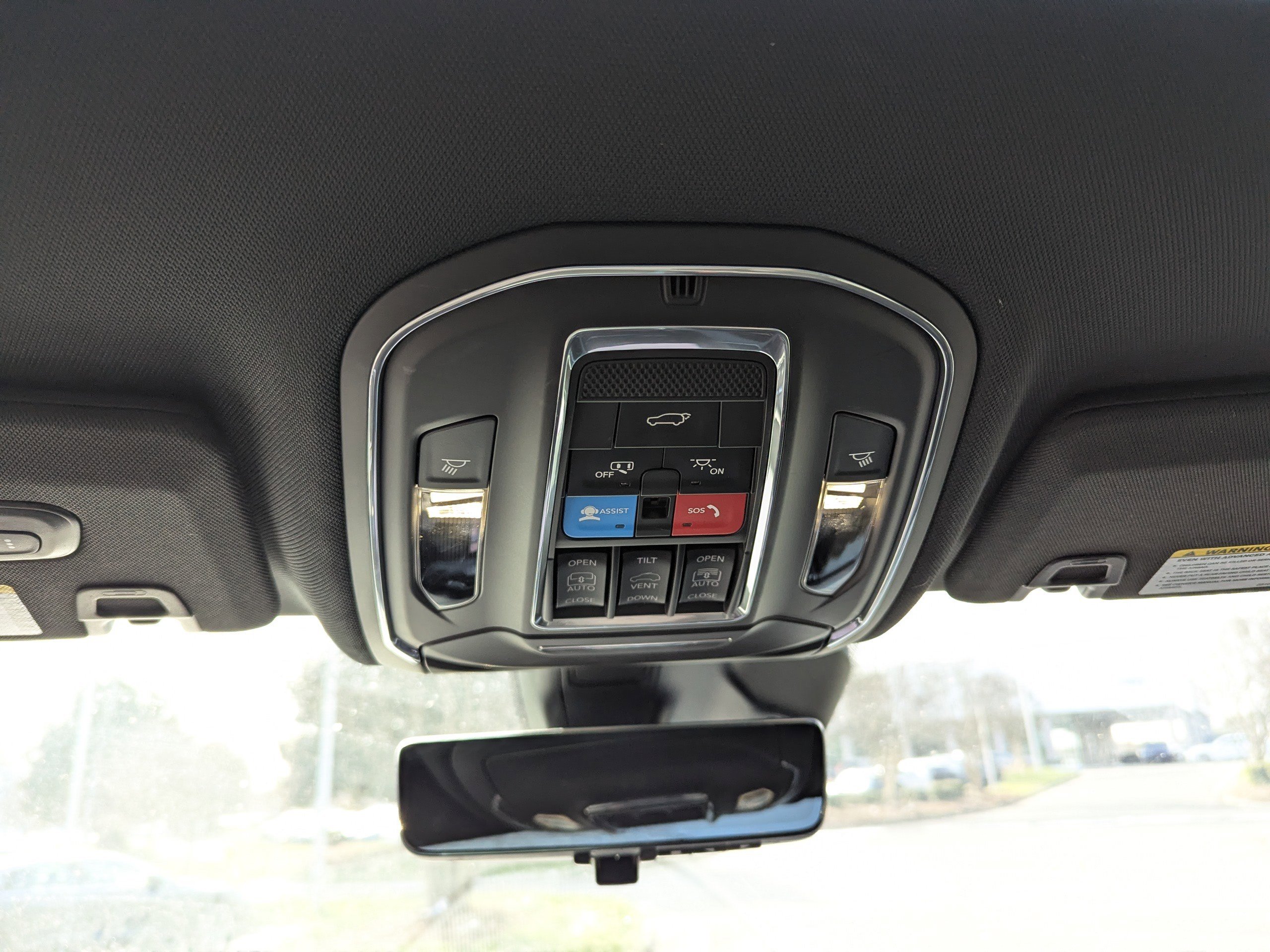 Used 2024 Jeep Grand Cherokee Trailhawk w/ Advanced Protech Group II image 27