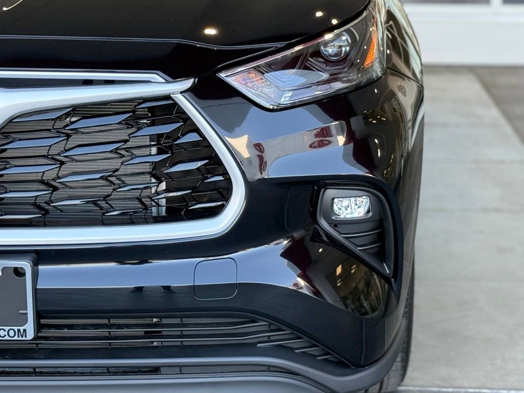 New 2026 Toyota Highlander XLE image 5