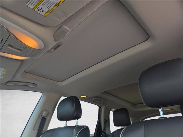 Used 2019 INFINITI QX60 Luxe w/ Sensory Package FWD image 16