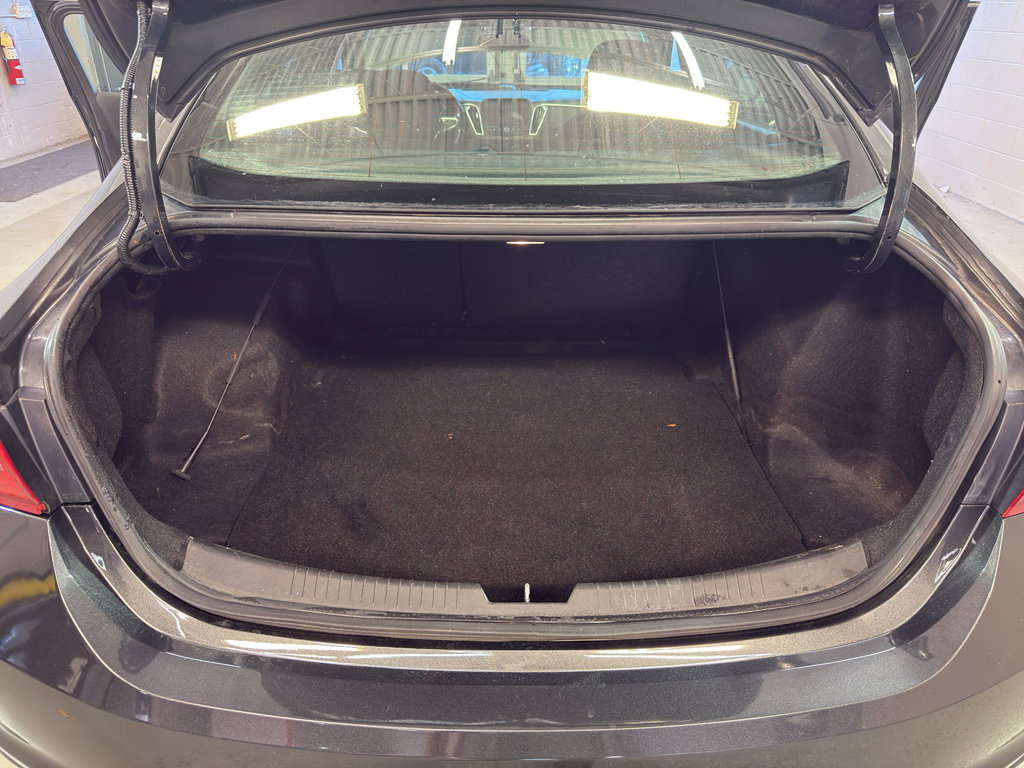 Used 2016 Chevrolet Malibu LT image 28