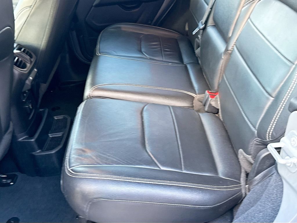 Used 2023 Jeep Wrangler Unlimited Sahara w/ Cold Weather Group image 29