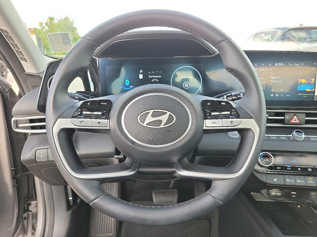 Used 2024 Hyundai Elantra SEL w/ Convenience Package image 19