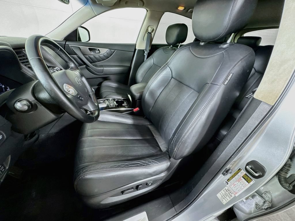 Used 2016 INFINITI QX70 2WD image 25