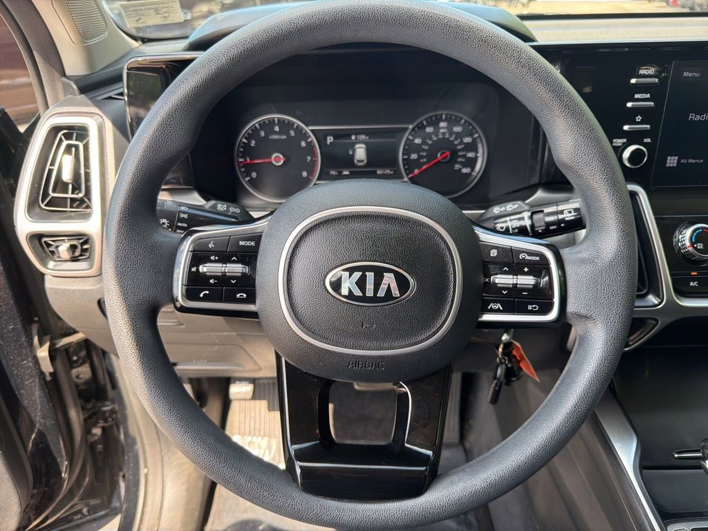 Used 2021 Kia Sorento LX FWD image 15