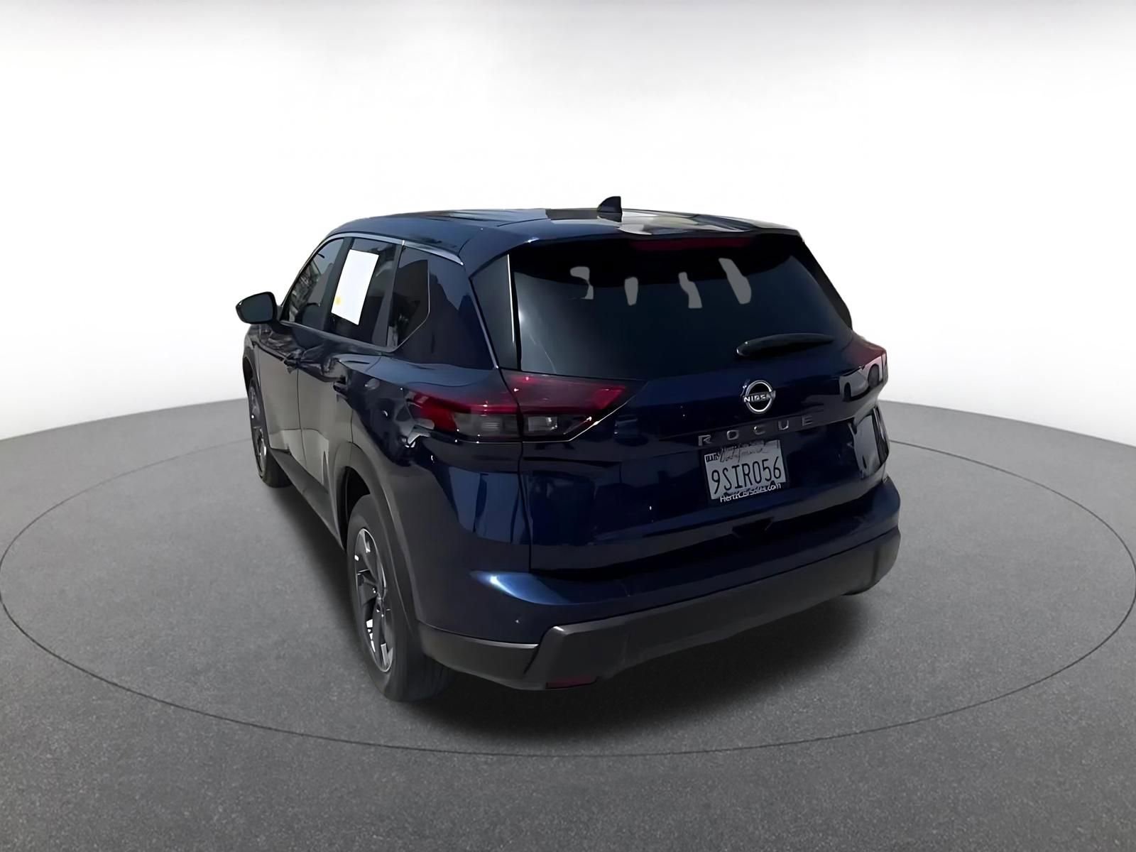 Used 2025 Nissan Rogue SV FWD image 11