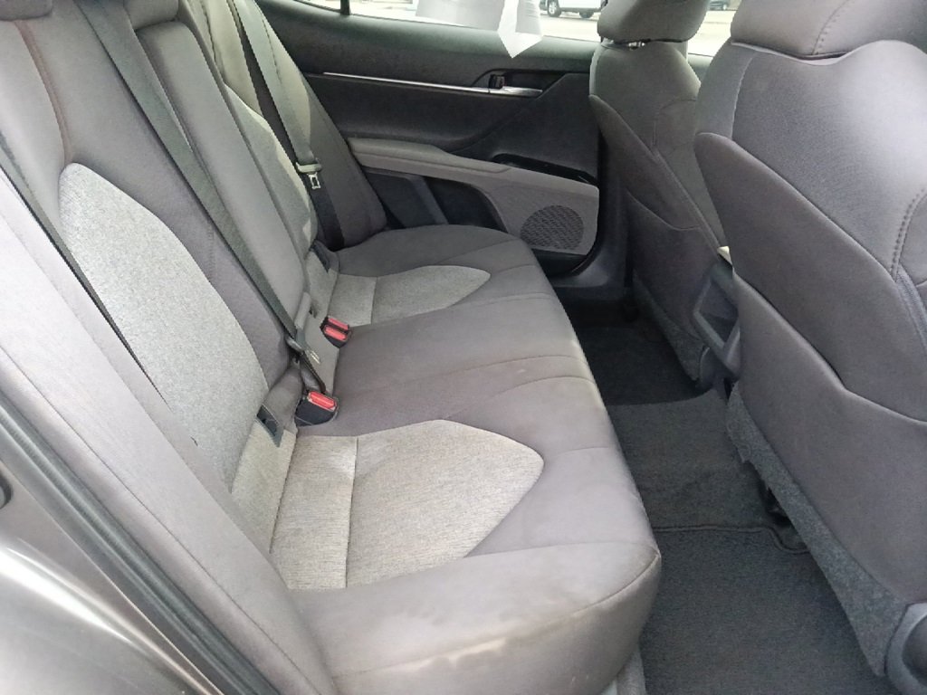 Used 2019 Toyota Camry LE w/ Phone Cable & Charge Package image 28