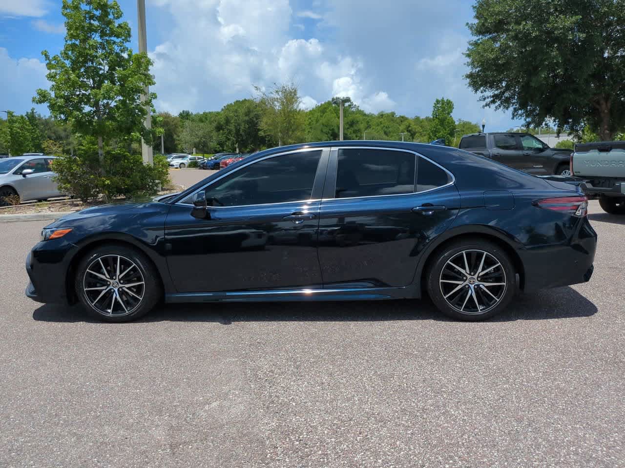 Certified 2021 Toyota Camry SE w/ Cold Weather Package AWD/4WD image 3