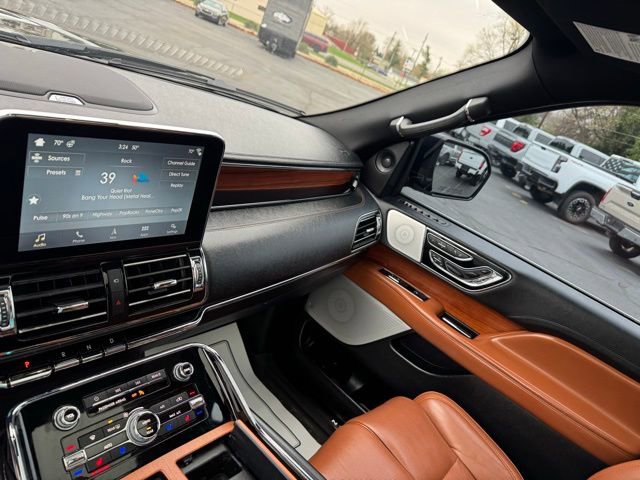 Used 2019 Lincoln Navigator L Reserve w/ Cargo Package AWD/4WD image 33