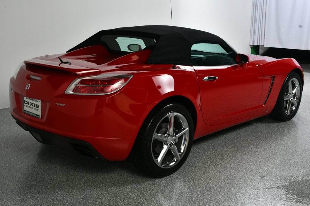 Used 2007 Saturn Sky Red Line RWD image 23