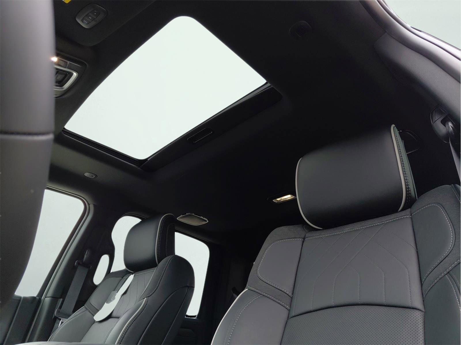 New 2026 RAM 2500 Limited image 9