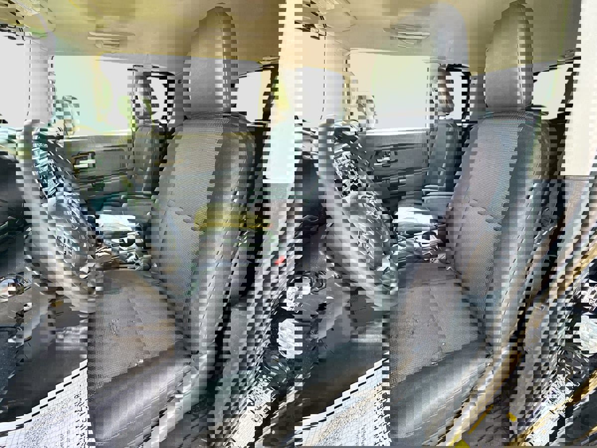 Used 2013 Toyota FJ Cruiser 4WD image 20