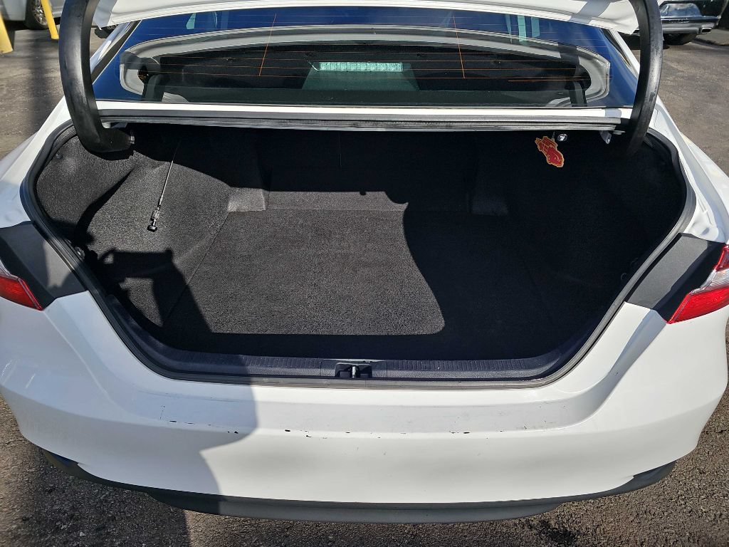 Used 2021 Toyota Camry LE FWD image 49