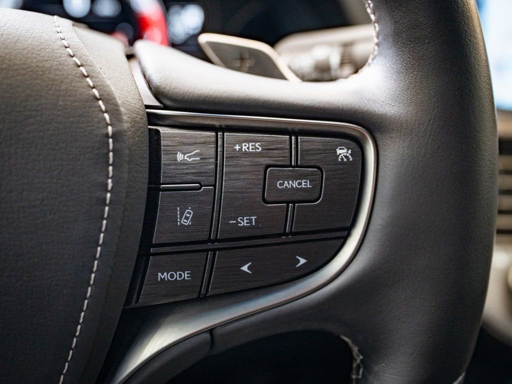 Used 2019 Lexus LS 500 AWD w/ Interior Upgrade Package image 27