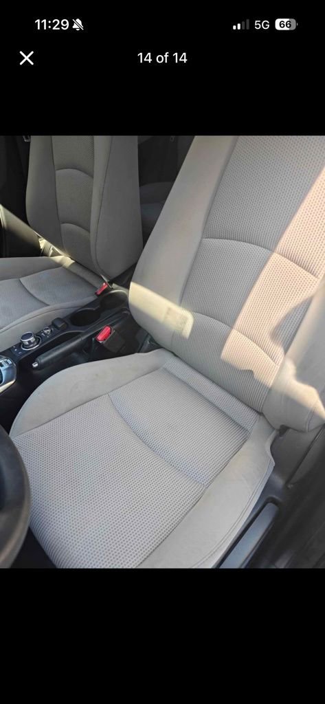 Used 2019 Toyota Yaris LE image 14