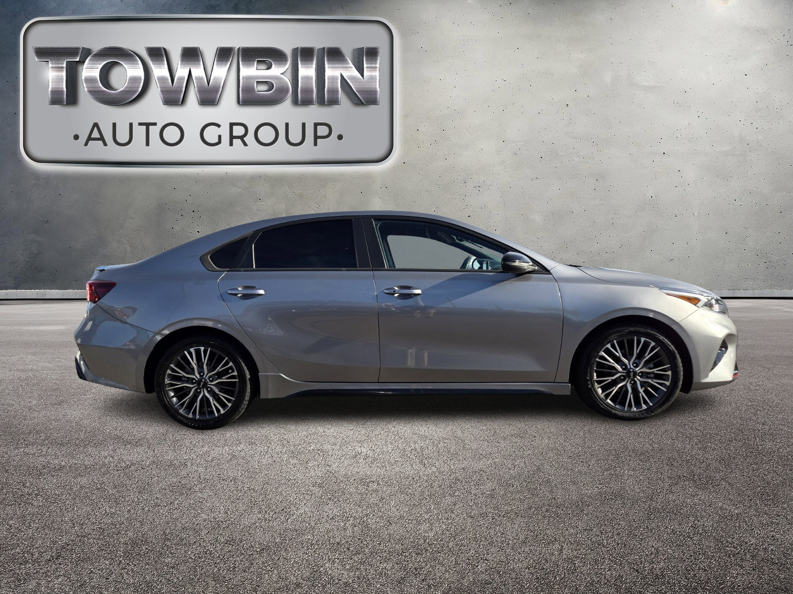 Certified 2023 Kia Forte GT-Line image 3