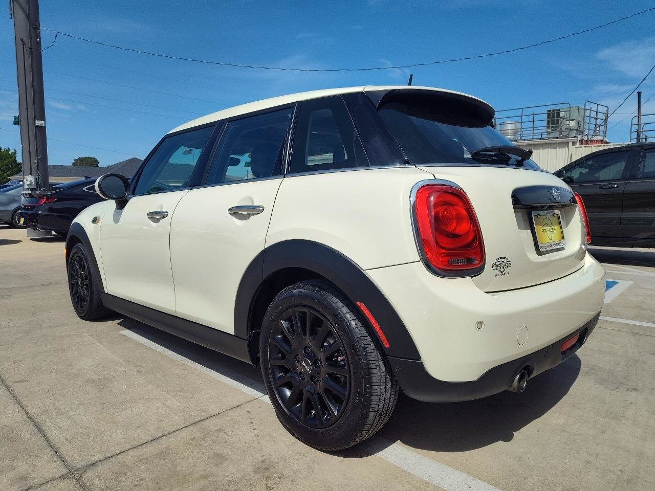 Used 2019 MINI Cooper 4-Door Hardtop FWD image 6