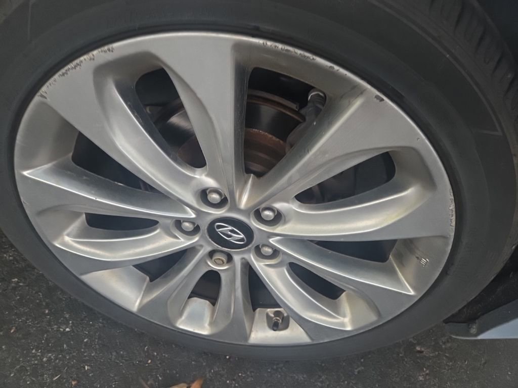 Used 2013 Hyundai Sonata SE w/ Navigation & Sunroof Pkg image 16