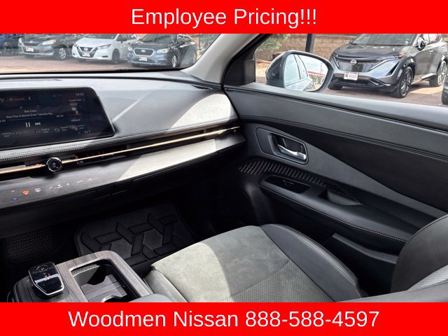 Used 2025 Nissan Ariya AWD image 26