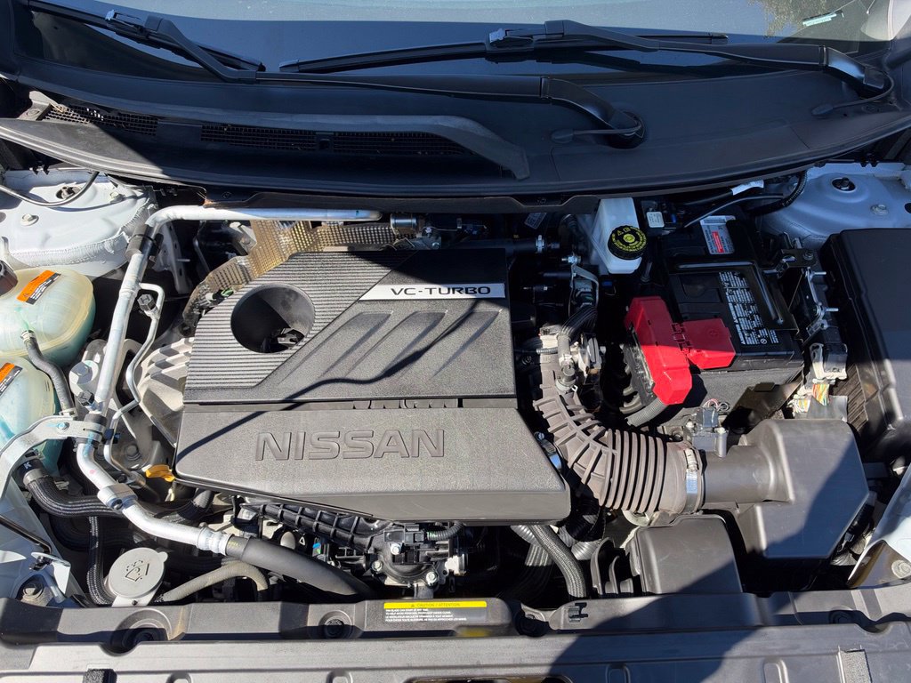 Used 2024 Nissan Rogue SV FWD image 17