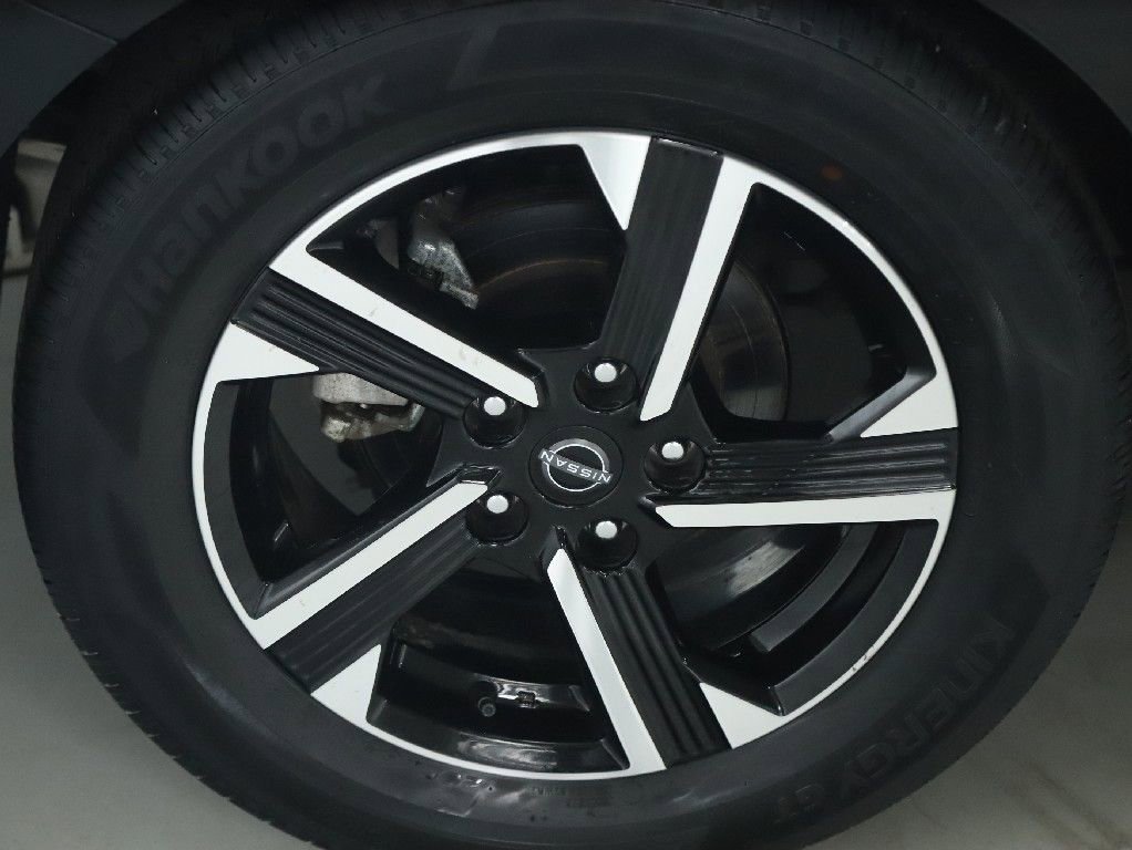 Used 2024 Nissan Sentra SV FWD image 13