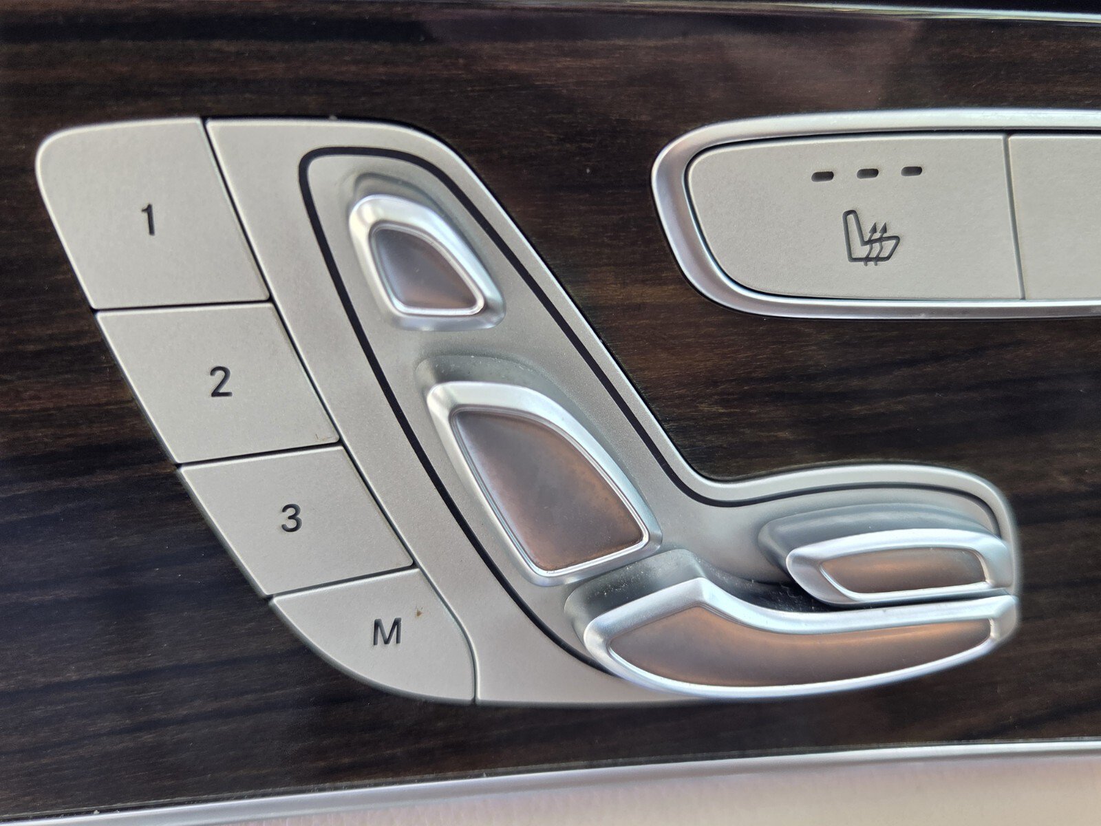 Used 2021 Mercedes-Benz C 300 Sedan image 38