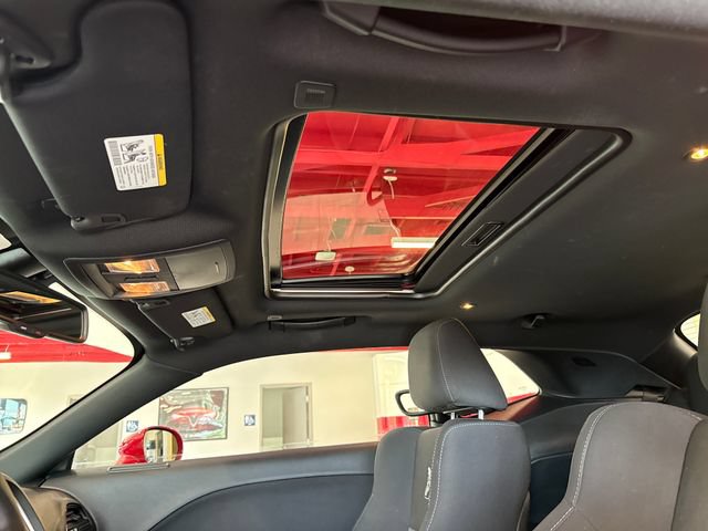 Used 2017 Dodge Challenger R/T Scat Pack RWD image 27