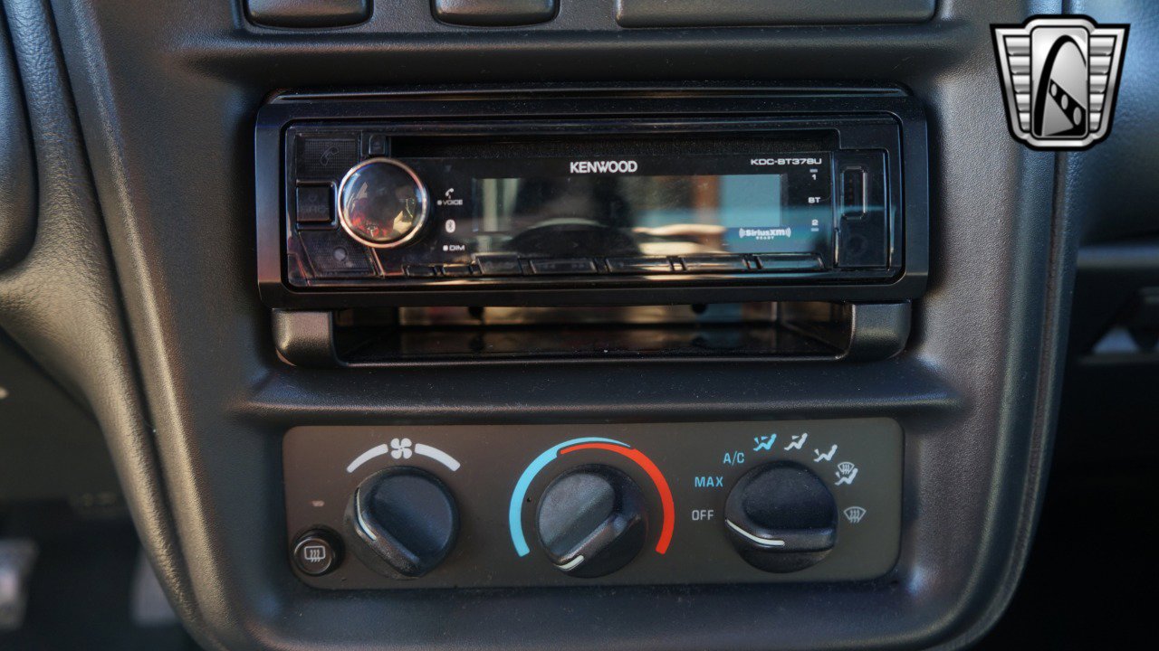 Used 1999 Chevrolet Camaro Z28 w/ Performance Pkg image 19