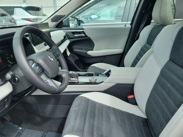 New 2026 Mitsubishi Outlander SE image 20
