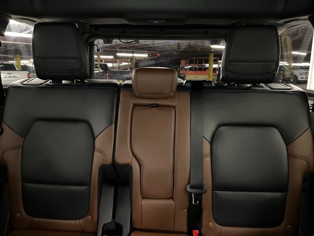 Used 2024 Ford Bronco Outer Banks image 24