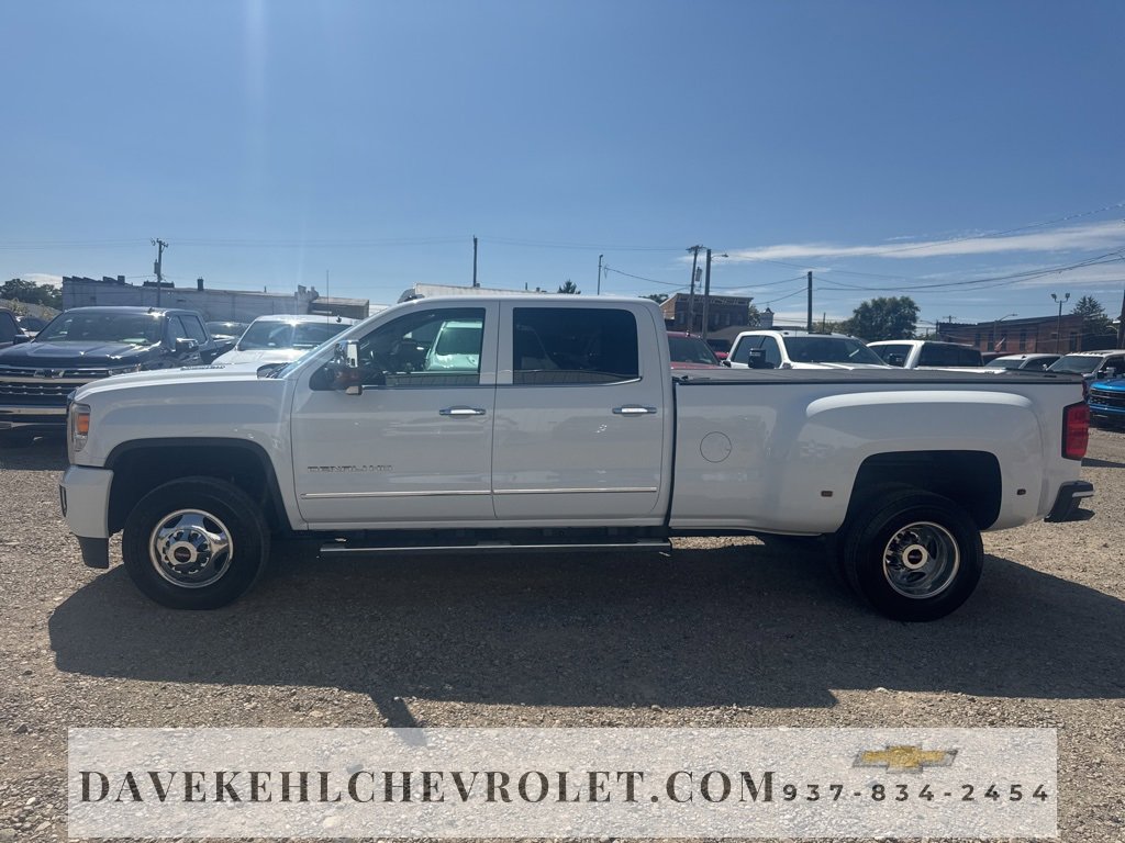 Used 2015 GMC Sierra 3500 Denali w/ Duramax Plus Package image 2