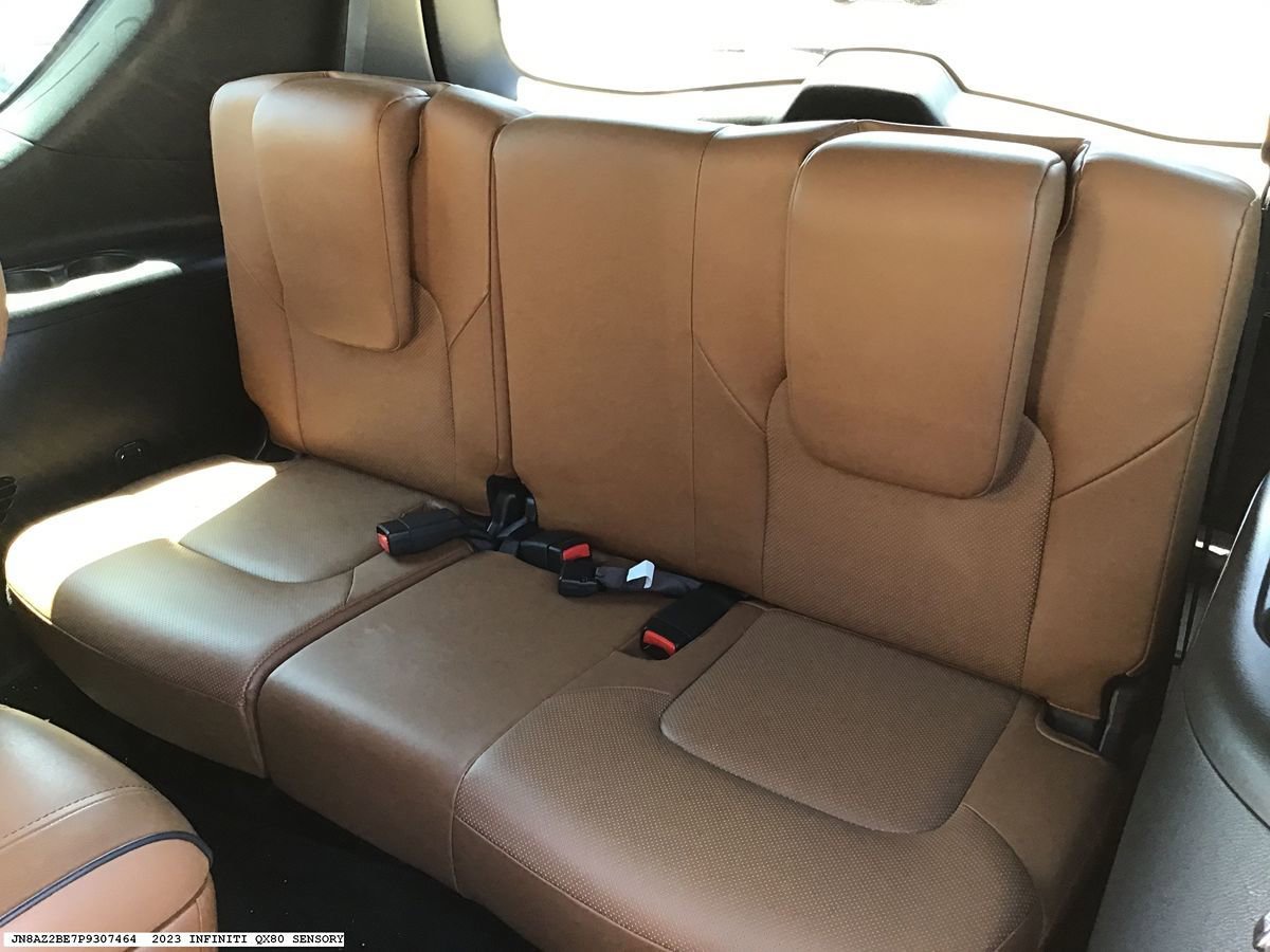 Used 2023 INFINITI QX80 Sensory w/ Cargo Package AWD/4WD image 10