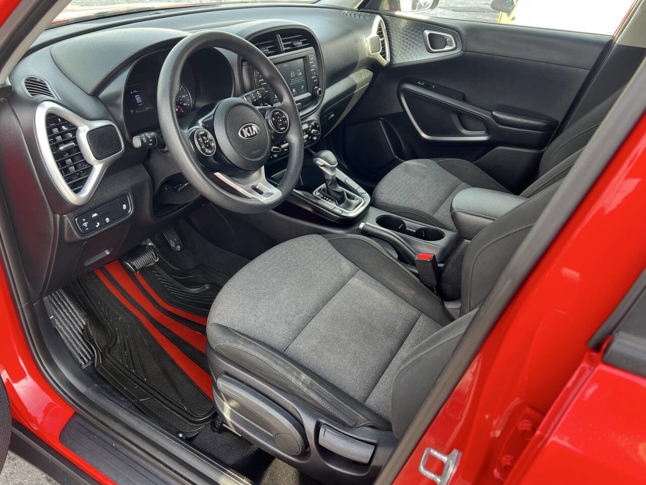 Used 2020 Kia Soul S image 7