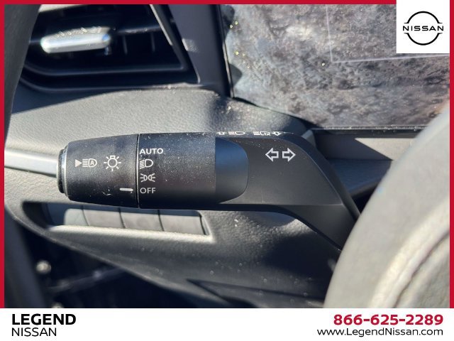 Used 2025 Nissan Kicks S AWD/4WD image 20