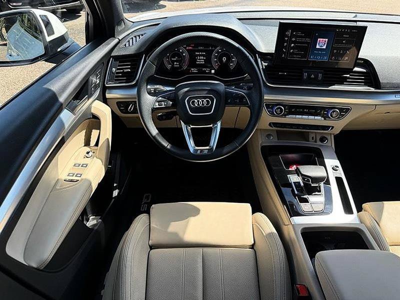 Used 2024 Audi Q5 2.0T Prestige w/ Prestige Package AWD/4WD image 24