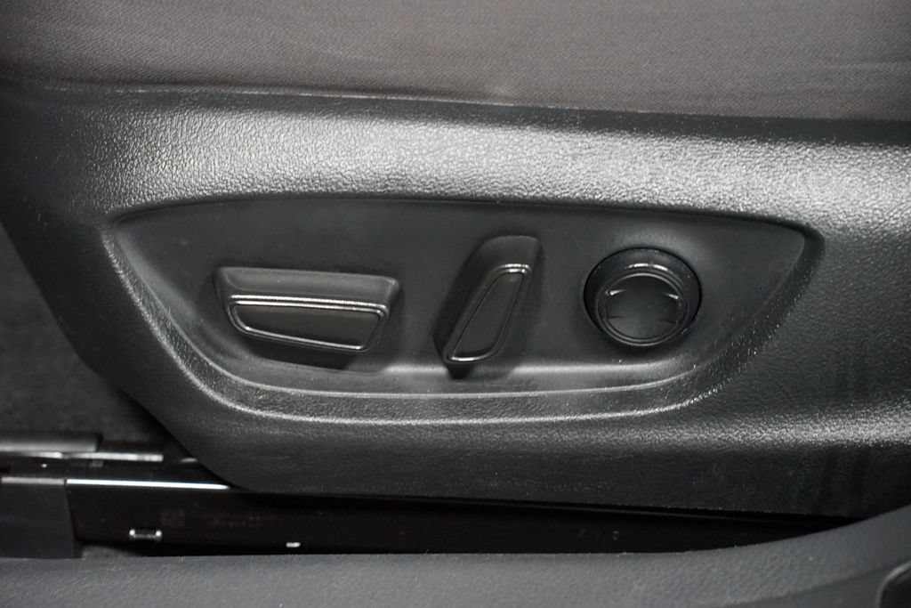 Certified 2022 Toyota Camry LE FWD image 30