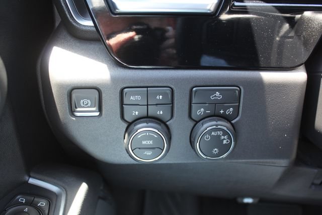 Used 2026 Chevrolet Silverado 1500 LT AWD/4WD image 26