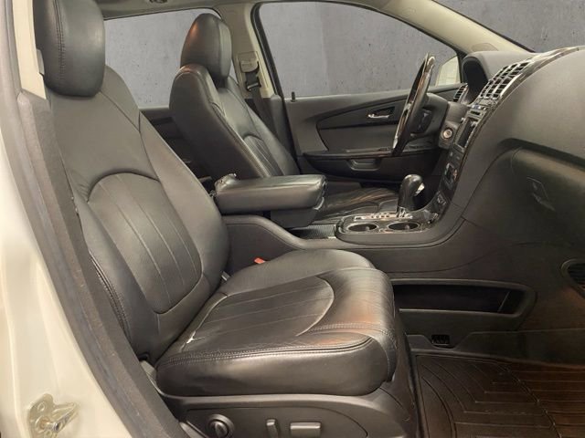 Used 2011 GMC Acadia Denali image 20