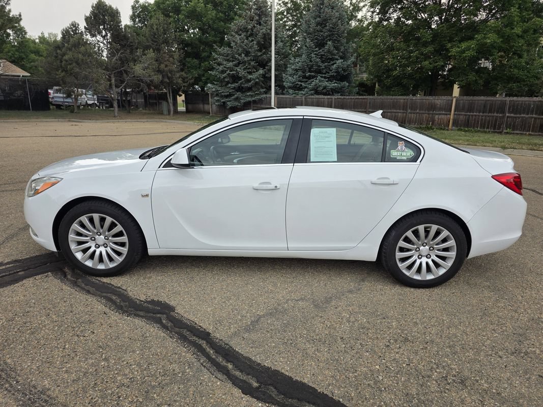 Used 2011 Buick Regal CXL w/ RL4 Preferred Equipment Group FWD image 2