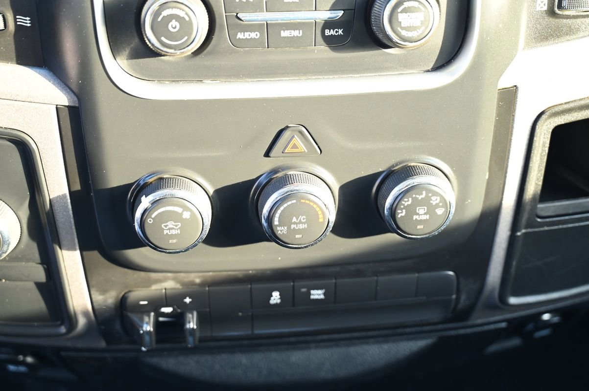 Used 2018 RAM 2500 Tradesman w/ Chrome Appearance Group image 25