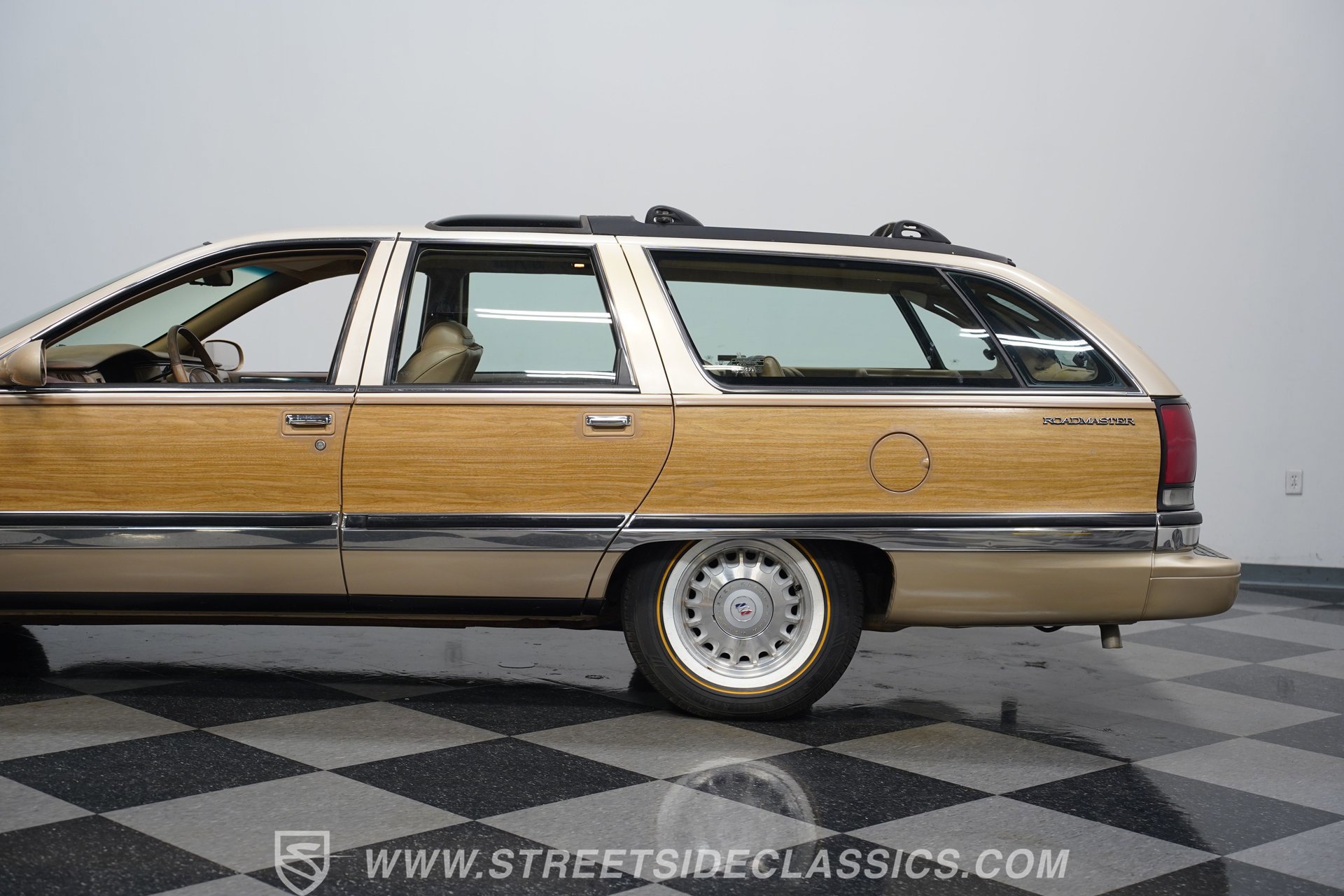 Used 1996 Buick Roadmaster Estate RWD image 24