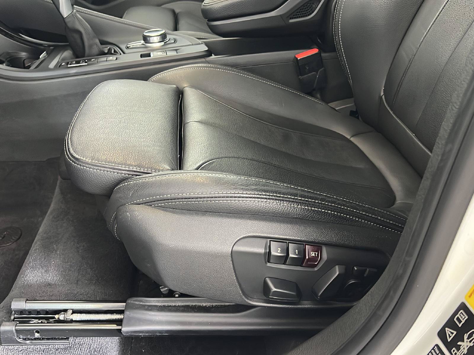 Used 2018 BMW X1 xDrive28i AWD/4WD image 15