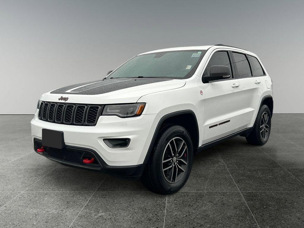 Used 2017 Jeep Grand Cherokee Trailhawk w/ Trailhawk Luxury Group image 3