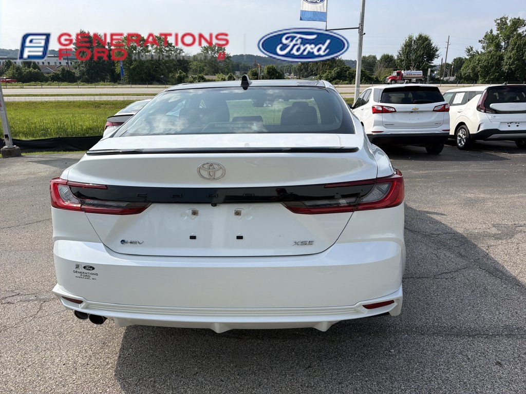 Used 2025 Toyota Camry XSE FWD image 7